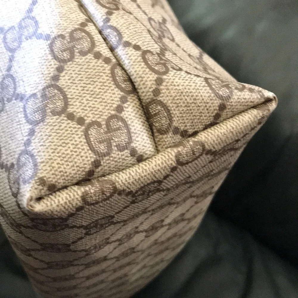 ⭐️Host Pick⭐️ VINTAGE GUCCI TOTE BAG - Picture 10 of 16